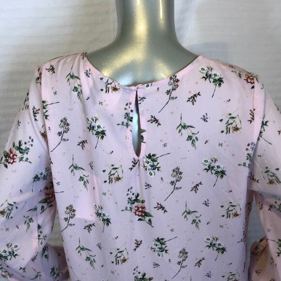 Shades of Blonde Long sleeve Floral Top Size XS - Picture 7 of 10